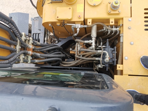 徐工XE75D小型挖掘机