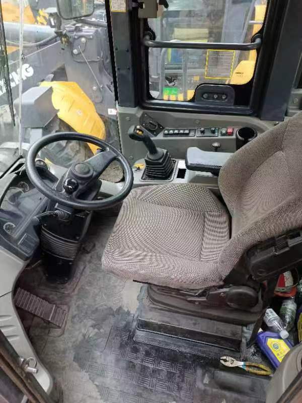徐工LW700FV7吨