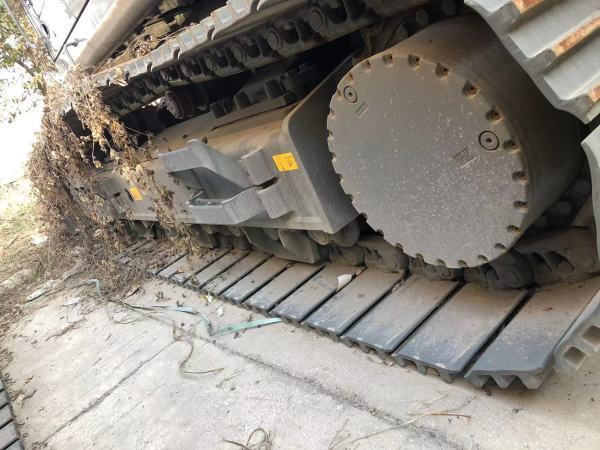 徐工XE470U大型挖掘机