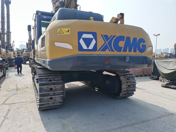 徐工XE400T大型挖掘机