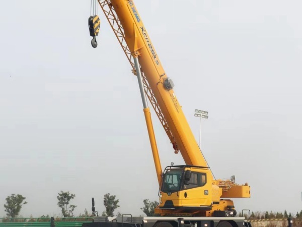 徐工XCR25L5越野轮胎起重机