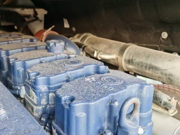 徐工G7系列6×4国六燃油牵引车G7