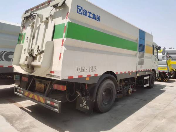 徐工XZJ5181TSLD5湿式扫路车