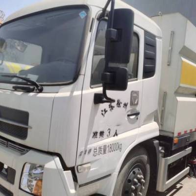 徐工XZJ5181TSLD5湿式扫路车