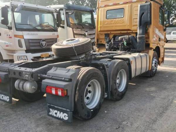 徐工G7系列6×4国六燃油牵引车G7