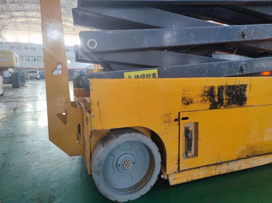 徐工14米-剪二代剪叉平台