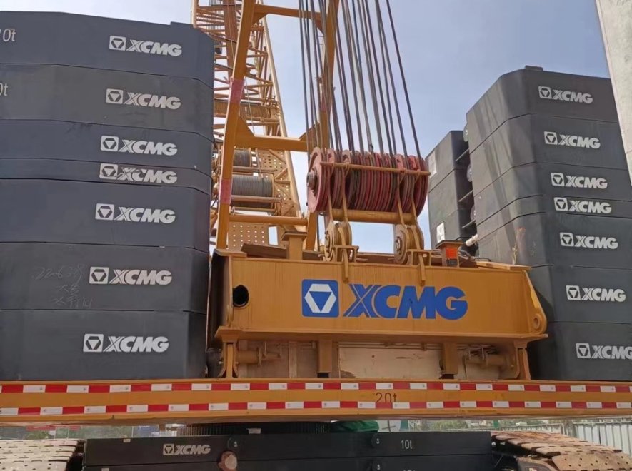 徐工XGC350履带式起重机