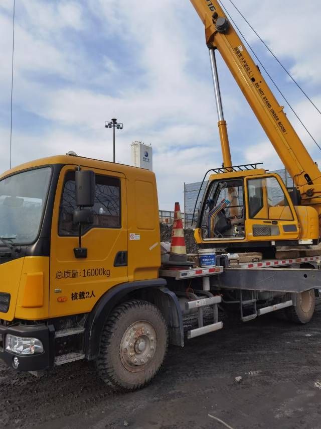 徐工XCT12L4_1汽车起重机