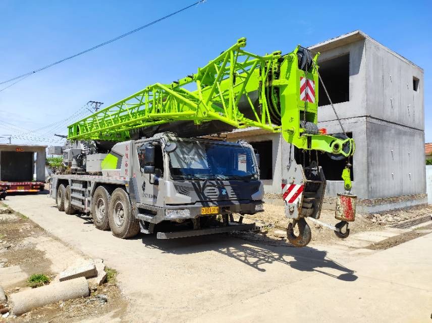 中联801v汽车起重机